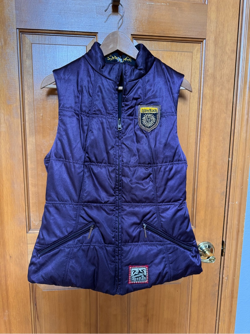 Alp N Rock Women’s Reversible Quilted Metallic Purple Puffer Vest, M